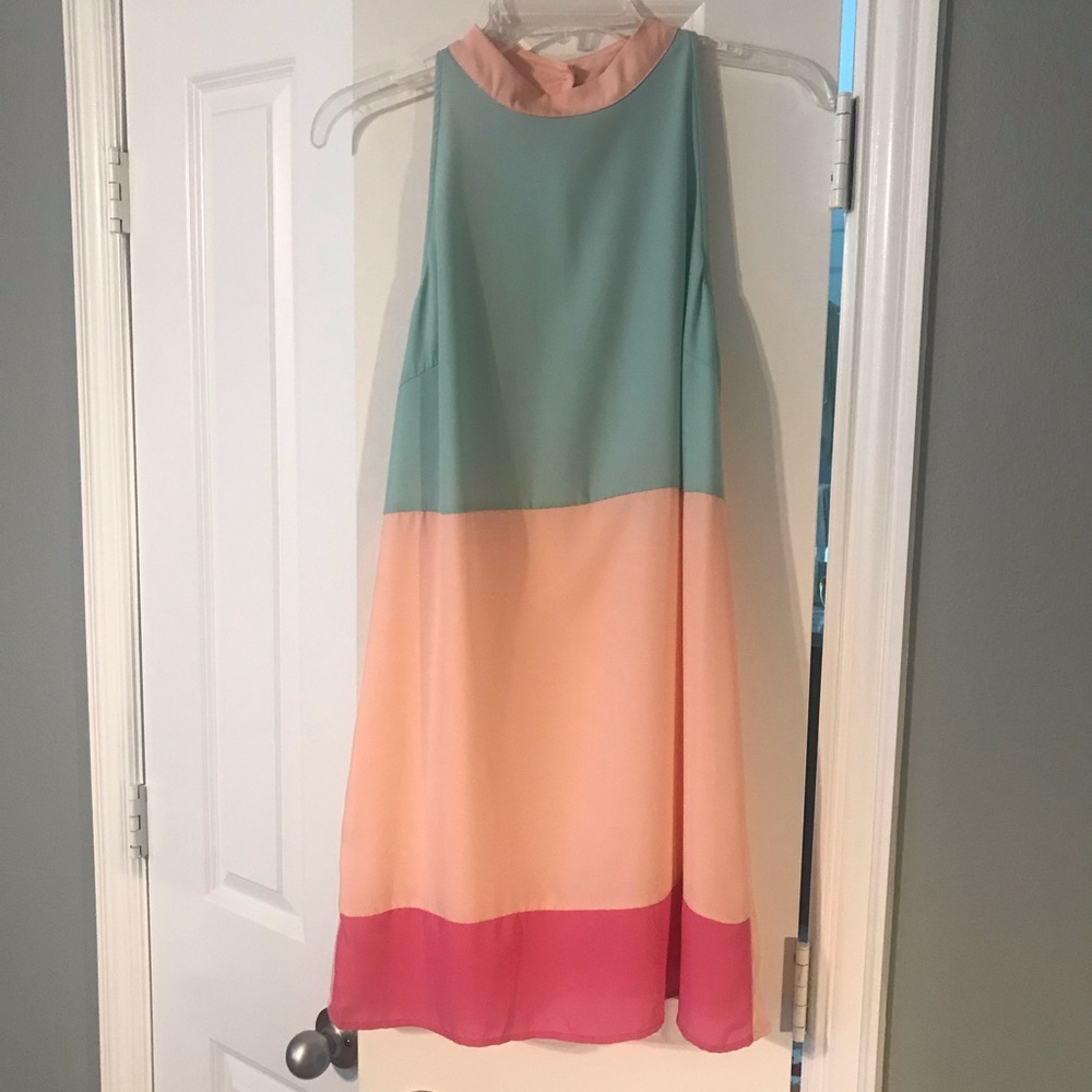 Skies are blue M color block dress